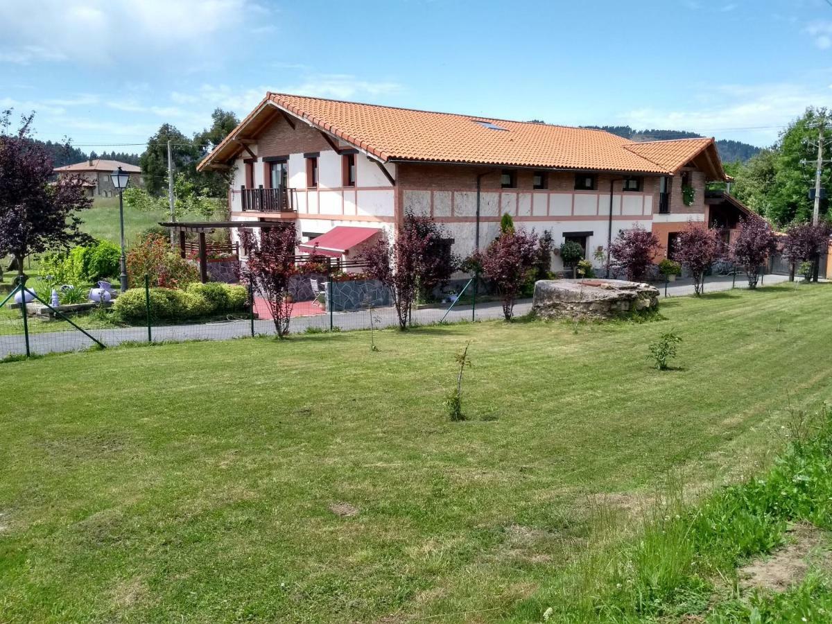 Gasthaus H&Ap Rural Merrutxu Ibarrangelu Exterior foto